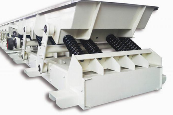 連桿振動輸送機（完全平衡式連桿振動輸送機、彈性連桿式振動輸送機）的優勢特征